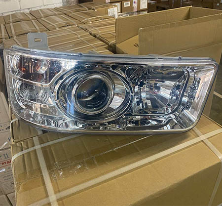 5490-3711010у правая, уценка, с царапиной (КЭП)`  Фара  блок-фара, К-З 5490, Mercedes